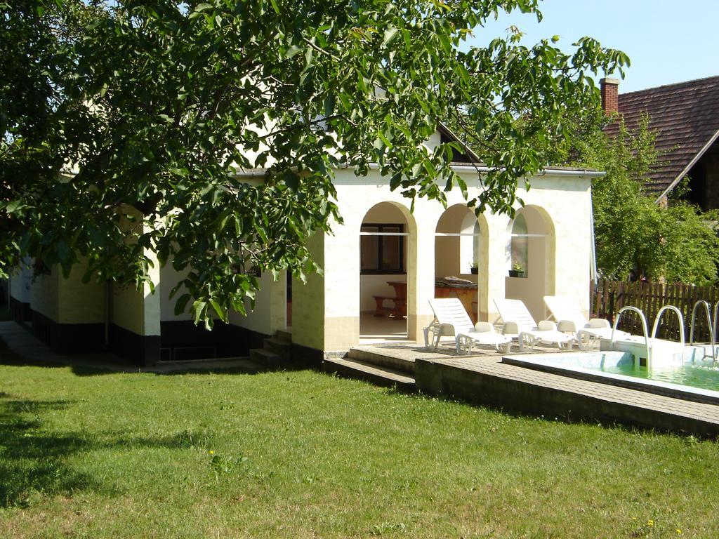 Villa Somogyi Vendeghaz Zamárdi Exterior foto